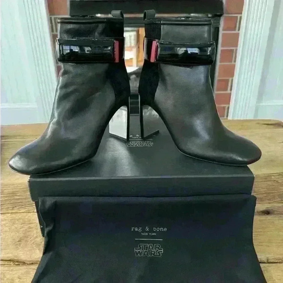 🔥Rag & Bone x Star Wars Ellis
Force Boots Limited Edt
Black Leather Booties Sz 9 - Picture 4 of 16